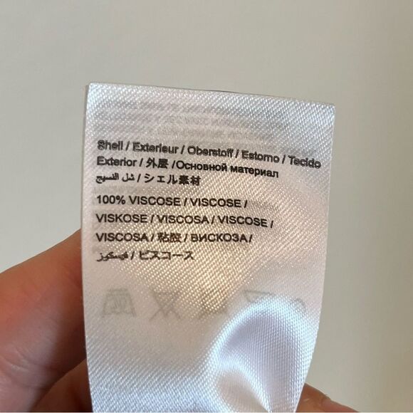 Farm Rio Strawberry Printed Wide Leg Pants in Black/Red size XS - Picture 9 of 16